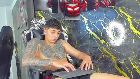 Eithan online show from April 2026 02:47:02 PM