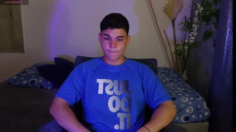 Eithan online show from April 2026 08:31:02 PM