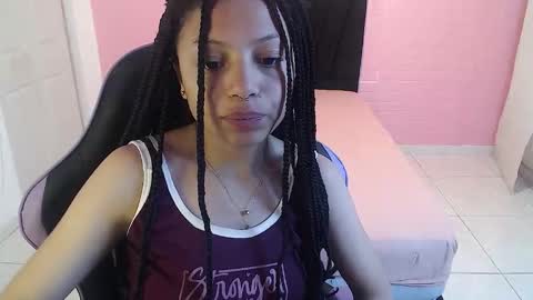 Snapshot of eiviiy1609 chatting on November 2025 02:05:01 PM eiviiy1609 online show from November 2025 02:05:01 PM