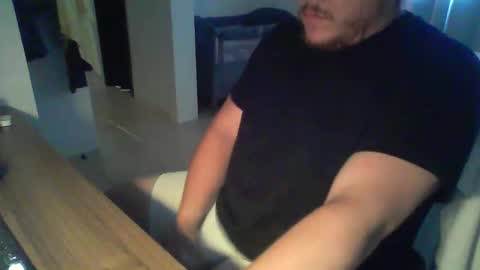 Juan Pablo M online show from October 2025 09:59:01 PM