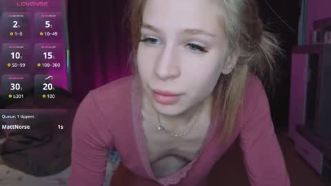 Snapshot of el1s_evans chatting on March 2026 11:02:02 AM please read my bio there is information about private shows and about my personality online show from March 2026 11:02:02 AM