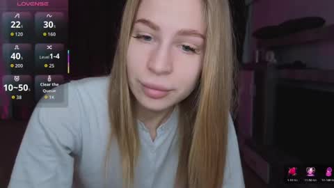 Snapshot of el1s_evans chatting on April 2026 11:00:02 AM please read my bio there is information about private shows and about my personality online show from April 2026 11:00:02 AM