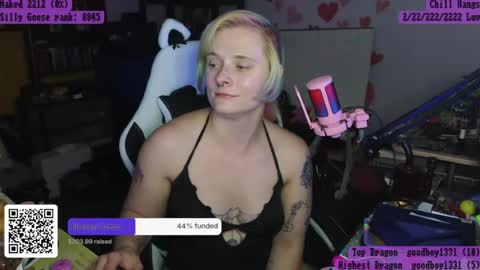Snapshot of el_dragon69 chatting on July 2026 08:33:02 PM El Dragon69 online show from July 2026 08:33:02 PM