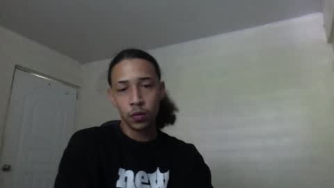 Instagram BelowAbajo online show from March 2026 07:53:01 PM