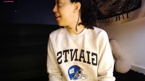 Ela  Help me reach 100 thumbs up online show from December 2024 03:51:02 AM