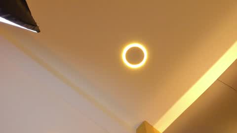   online show from December 2024 06:10:01 PM