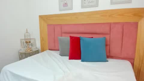 Snapshot of ela_evansfox chatting on December 2025 03:00:01 AM ela_evansfox online show from December 2025 03:00:01 AM