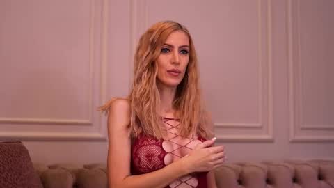 Snapshot of elablake chatting on January 2026 06:04:01 AM Ella online show from January 2026 06:04:01 AM