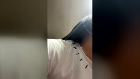 Elahia online show from December 2025 03:39:01 PM