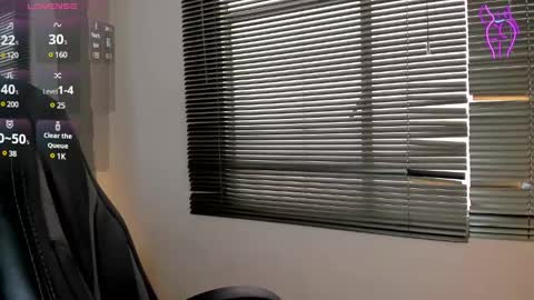 Snapshot of elaia_muller chatting on February 2025 01:11:01 PM Elaia online show from February 2025 01:11:01 PM