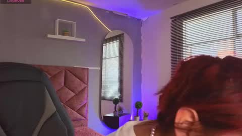 Snapshot of elaia_muller chatting on March 2025 03:18:02 PM Elaia online show from March 2025 03:18:02 PM