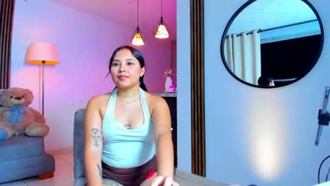 Snapshot of elaine_summer chatting on July 2026 02:31:02 AM Elaine Summer online show from July 2026 02:31:02 AM