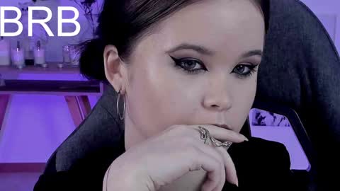 Your sweet girl online show from January 2025 10:24:01 PM