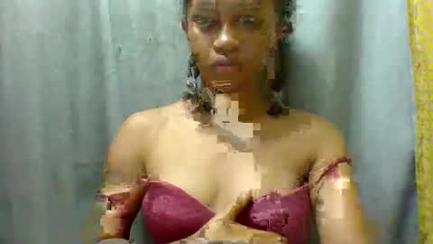 elaliealdy online show from December 2025 04:32:01 AM