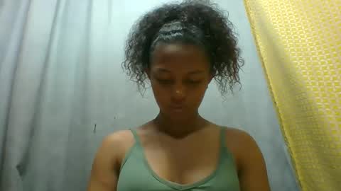 Snapshot of elaliealdy chatting on March 2026 07:35:02 AM elaliealdy online show from March 2026 07:35:02 AM