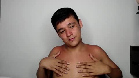 Snapshot of elandor__79876 chatting on April 2026 06:58:02 AM elandor online show from April 2026 06:58:02 AM