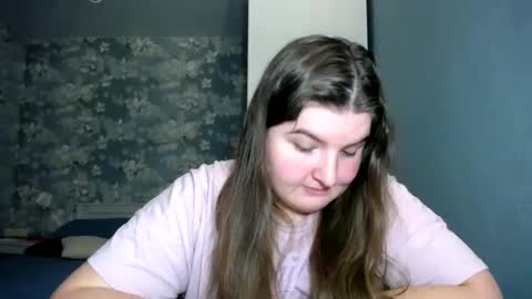 Snapshot of elanis_blair chatting on December 2024 01:00:02 PM Elanis online show from December 2024 01:00:02 PM