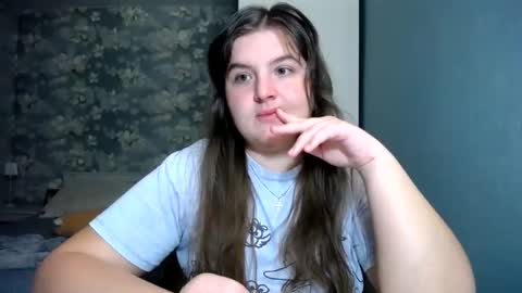 Snapshot of elanis_blair chatting on April 2026 08:31:02 PM Elanis online show from April 2026 08:31:02 PM