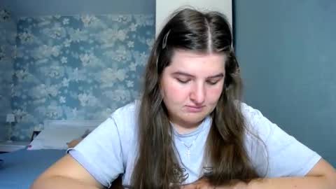 Snapshot of elanis_blair chatting on April 2026 01:24:02 PM Elanis online show from April 2026 01:24:02 PM