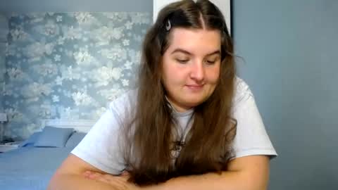Snapshot of elanis_blair chatting on July 2026 03:10:02 PM Elanis online show from July 2026 03:10:02 PM