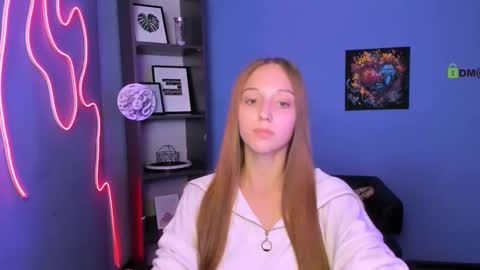 Snapshot of elara_night1 chatting on March 2026 04:34:01 PM Elara online show from March 2026 04:34:01 PM