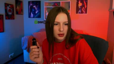 Snapshot of elara_night1 chatting on April 2026 05:51:02 AM Elara online show from April 2026 05:51:02 AM