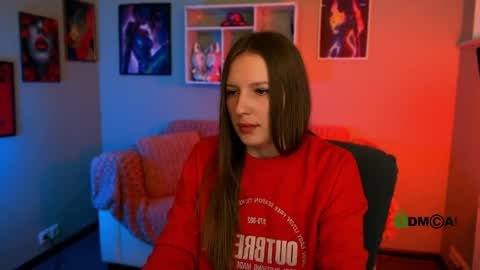 Snapshot of elara_night1 chatting on April 2026 06:19:01 AM Elara online show from April 2026 06:19:01 AM