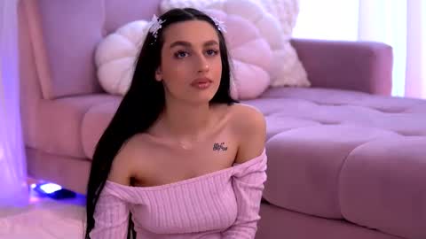 Snapshot of elaravixen chatting on March 2026 12:11:01 PM Ela online show from March 2026 12:11:01 PM