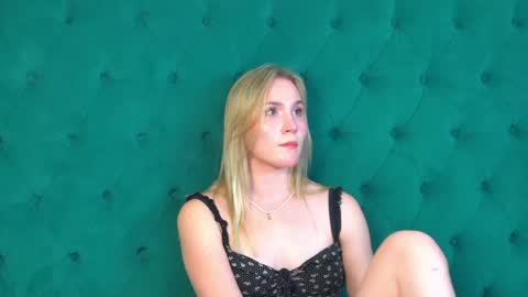 elaravoltage online show from May 2026 05:43:01 PM