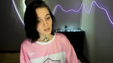 elastikiss online show from February 2026 07:45:01 PM