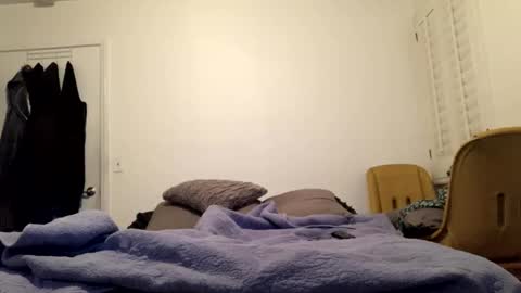 elckdog online show from October 2025 05:00:02 AM