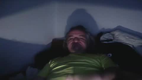 Snapshot of elcretinmo chatting on May 2026 12:18:02 AM elcretinmo online show from May 2026 12:18:02 AM