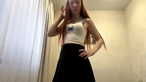 Snapshot of eleanorabouwens chatting on March 2026 03:26:01 PM Lois online show from March 2026 03:26:01 PM