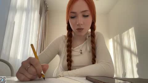 Snapshot of eleanorabouwens chatting on April 2026 02:46:02 PM Lois online show from April 2026 02:46:02 PM