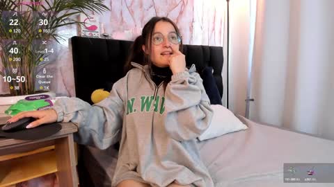 Elecktra online show from January 2025 07:16:01 PM