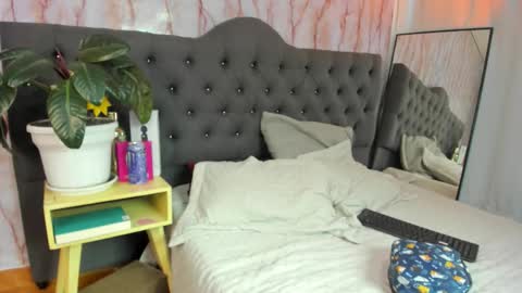 Elecktra online show from November 2025 08:09:01 PM