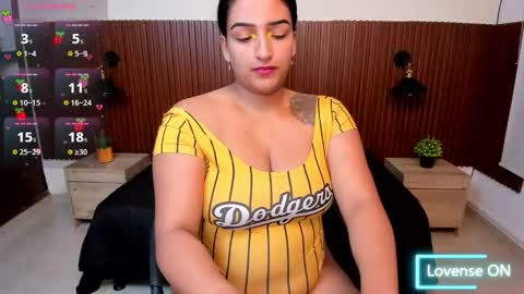 Snapshot of electrarose_ chatting on October 2025 11:35:01 AM Electra Rose online show from October 2025 11:35:01 AM