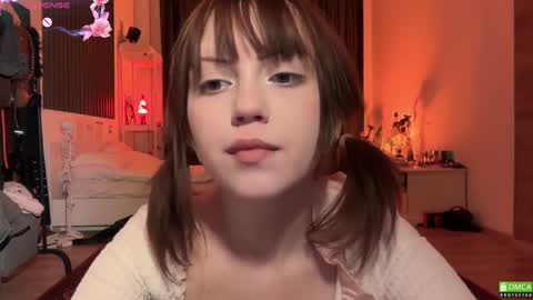 Snapshot of electric_woman chatting on April 2026 06:45:01 PM Aleksa online show from April 2026 06:45:01 PM