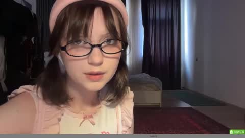 Snapshot of electric_woman chatting on June 2026 01:26:01 PM Aleksa online show from June 2026 01:26:01 PM