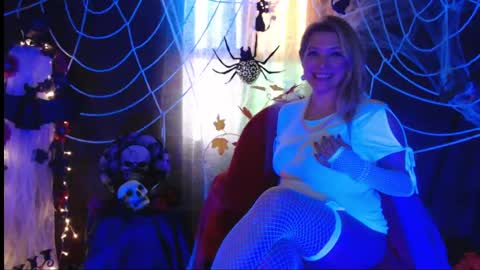 Snapshot of elegancia_ chatting on October 2025 07:20:01 PM Elegancia online show from October 2025 07:20:01 PM