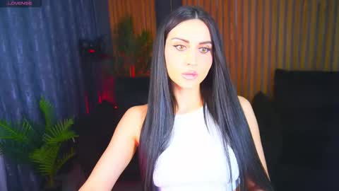 elegant_mysterious online show from January 2026 09:24:01 PM