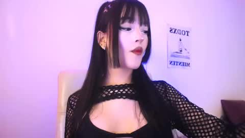 Snapshot of elektra_sky11 chatting on April 2026 09:37:02 PM Elektra Sky online show from April 2026 09:37:02 PM