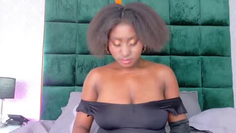 Snapshot of elektradoll1 chatting on April 2026 01:41:02 PM elektradoll1 online show from April 2026 01:41:02 PM