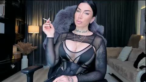 Snapshot of elektravelvet chatting on April 2026 07:09:02 AM ElektraSheDemon online show from April 2026 07:09:02 AM