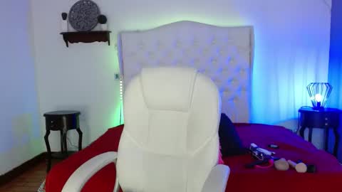 Elena online show from December 2024 12:34:02 PM