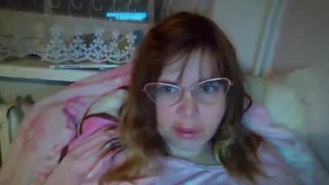 Elena online show from December 2025 09:23:02 PM