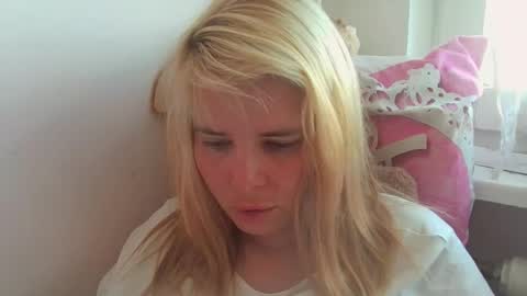 Snapshot of elenaflirt chatting on June 2026 03:34:02 PM Elena online show from June 2026 03:34:02 PM