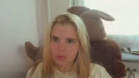 Snapshot of elenaflirt chatting on June 2026 03:14:02 PM Elena online show from June 2026 03:14:02 PM
