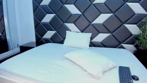 Elena Guerra online show from January 2026 03:55:01 AM