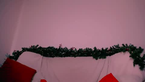 Snapshot of elenamonroe_ chatting on December 2025 04:29:01 AM elenamonroe_ online show from December 2025 04:29:01 AM